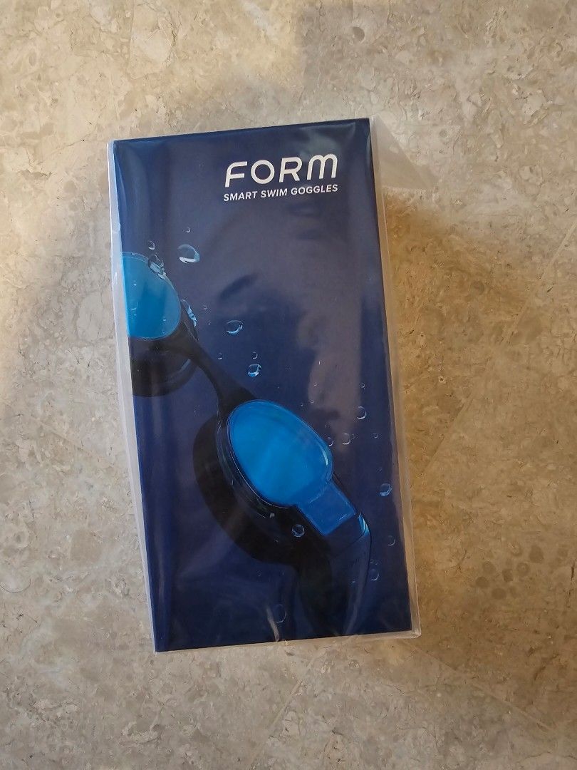 FORM Smart Swimming Goggles