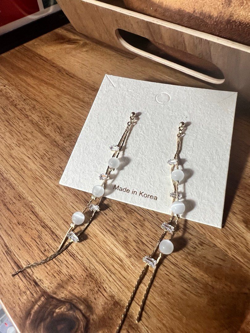Free earrings free best sale shipping