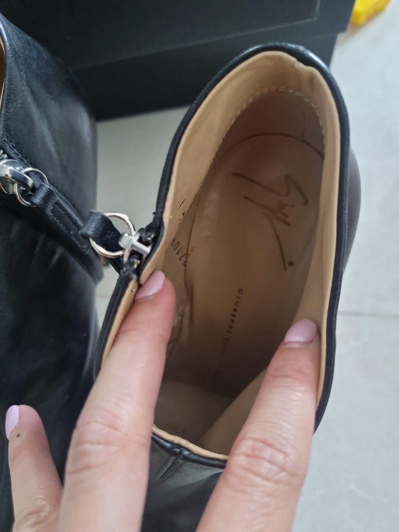 Giuseppe best sale zanotti fake