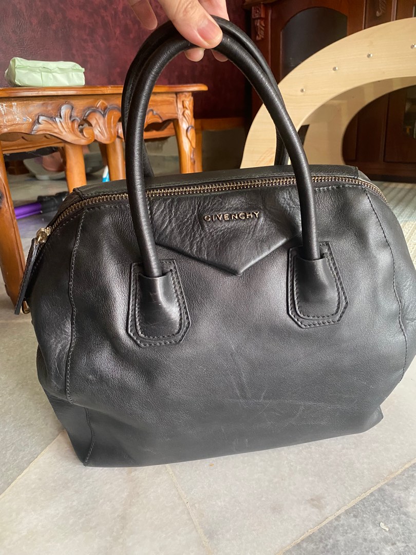 Antigona large outlet