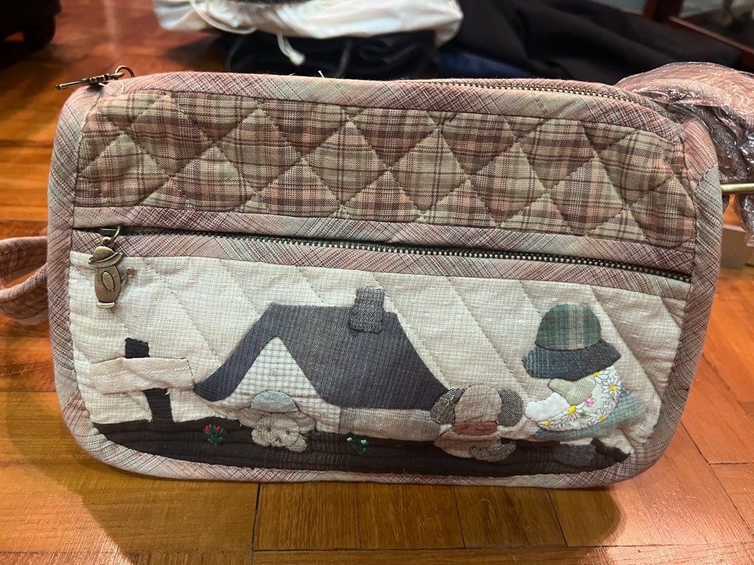 Handmade patchwork bag (Category: Cross-body Bags) located in Singapore. Submitted by ezshops (Listing ID 1260592695, Image 2). Description: Beautiful handmade patchwork bag.