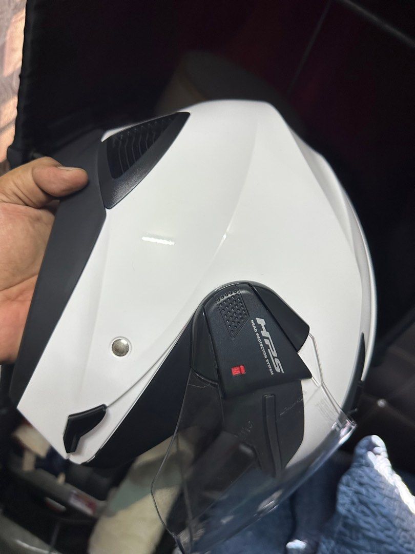 Helmet deals givi putih