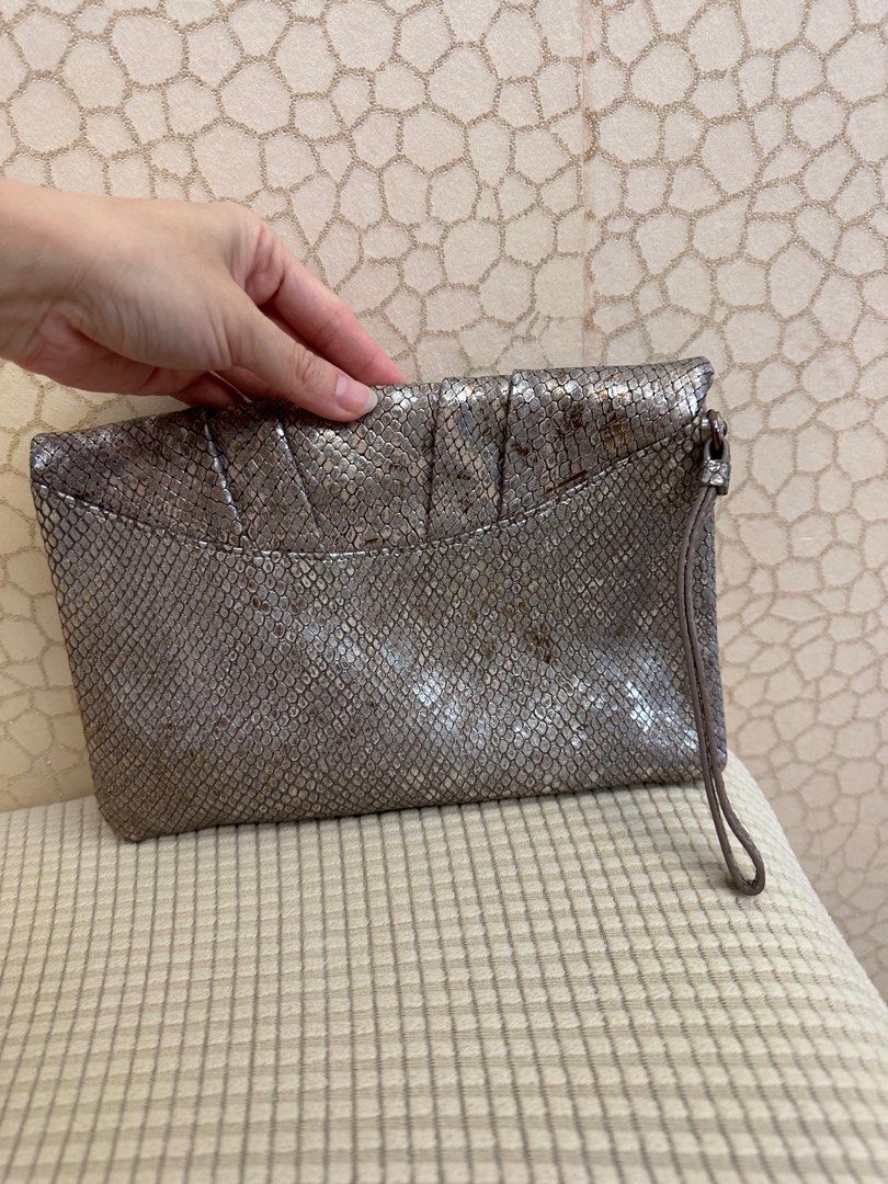 Henri sale bendel clutch