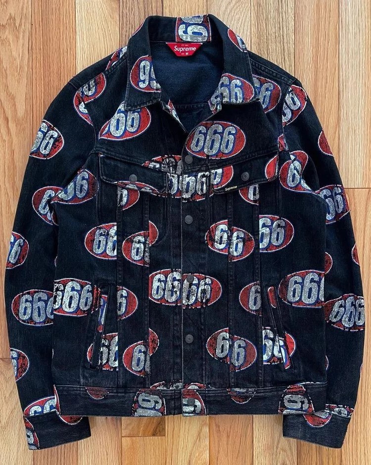 Jacket Supreme Black size XL International in Denim - Jeans - 21107197