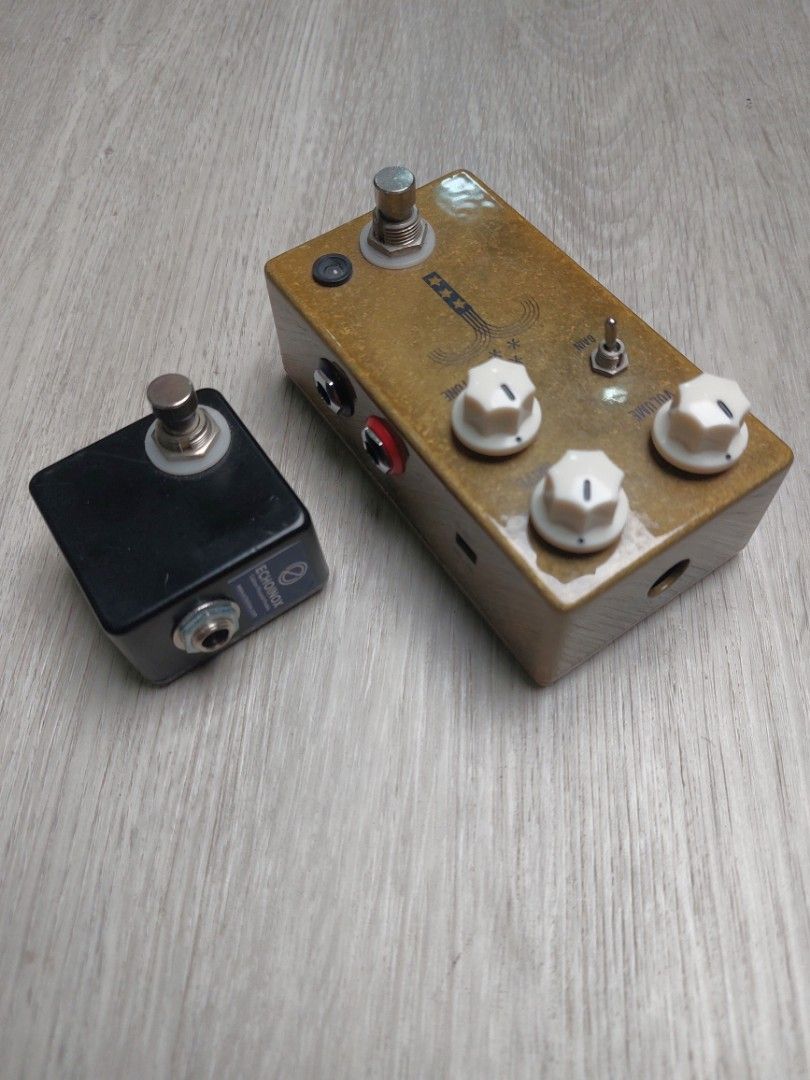 JHS Morning Glory + Red Remote Clone, Hobbies & Toys, Music & Media