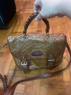 (Category: ) located in . Submitted by ezshops (Listing ID 1260596177, Image 1). Description: .