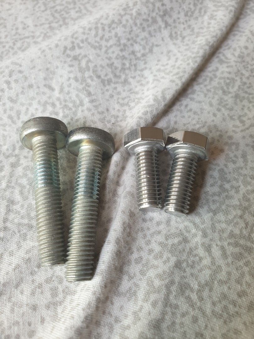 Led tv wall mount screw Panasonic. Samsung, TV & Home Appliances, TV