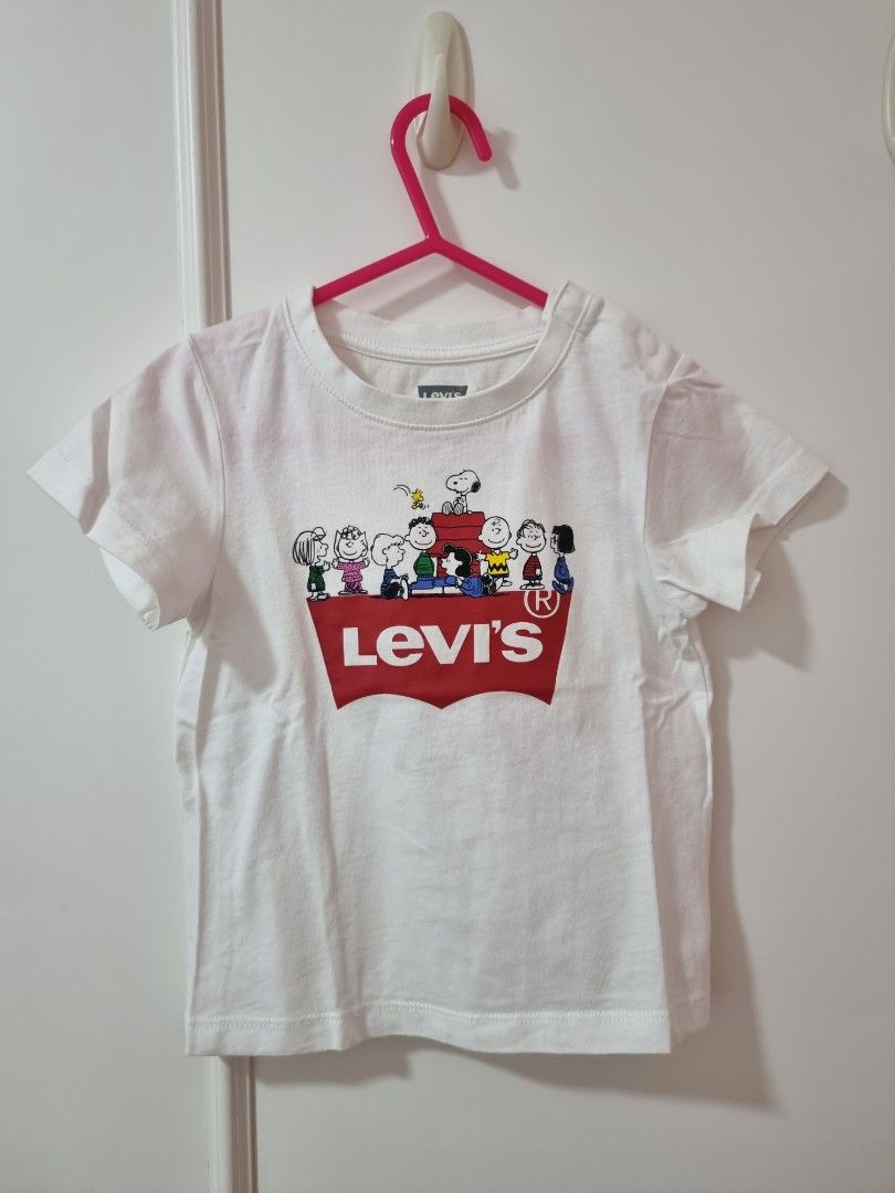 Levi top snoopy top