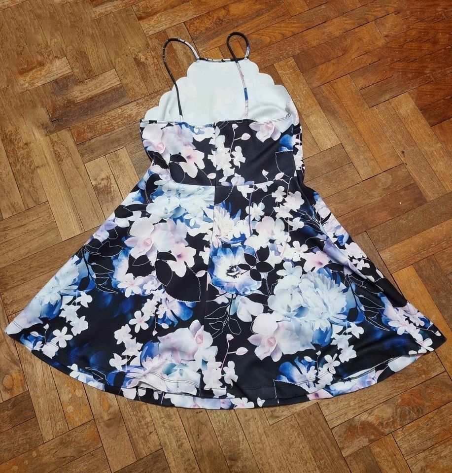 Lipsy mini outlet scuba skater dress