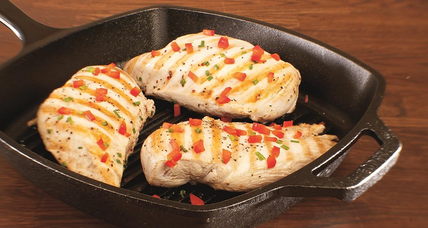 Lodge cast iron 10.5 inch square grill pan top