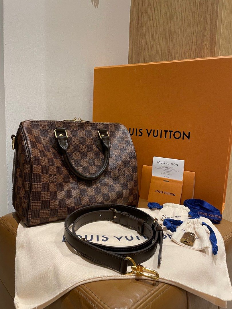 Authentic Louis Vuitton Speedy 25 Bandouliere Damier Ebene, Luxury, Bags &  Wallets on Carousell