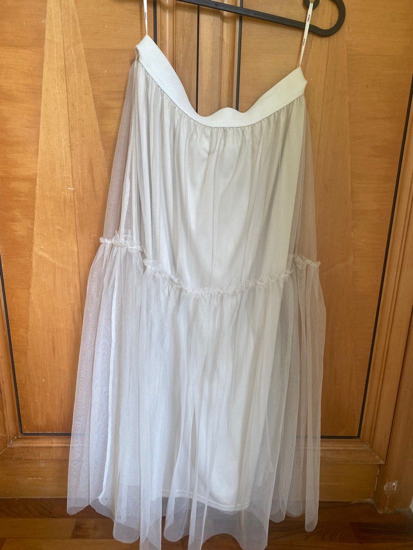 Lovely skirt rarely worn zalando Women s Fashion Bottoms Skirts