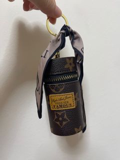 Louis Vuitton Vivienne Bag Charm Key Chain Authentic New M00504 Collectible