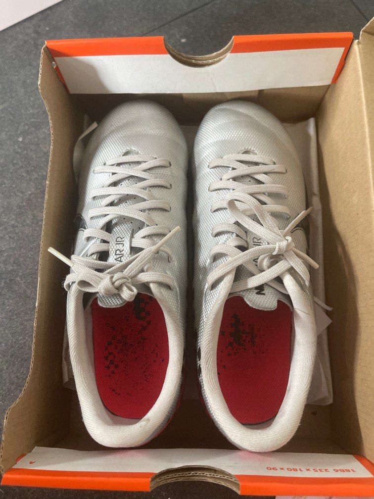 Nike air new arrivals 2 junior