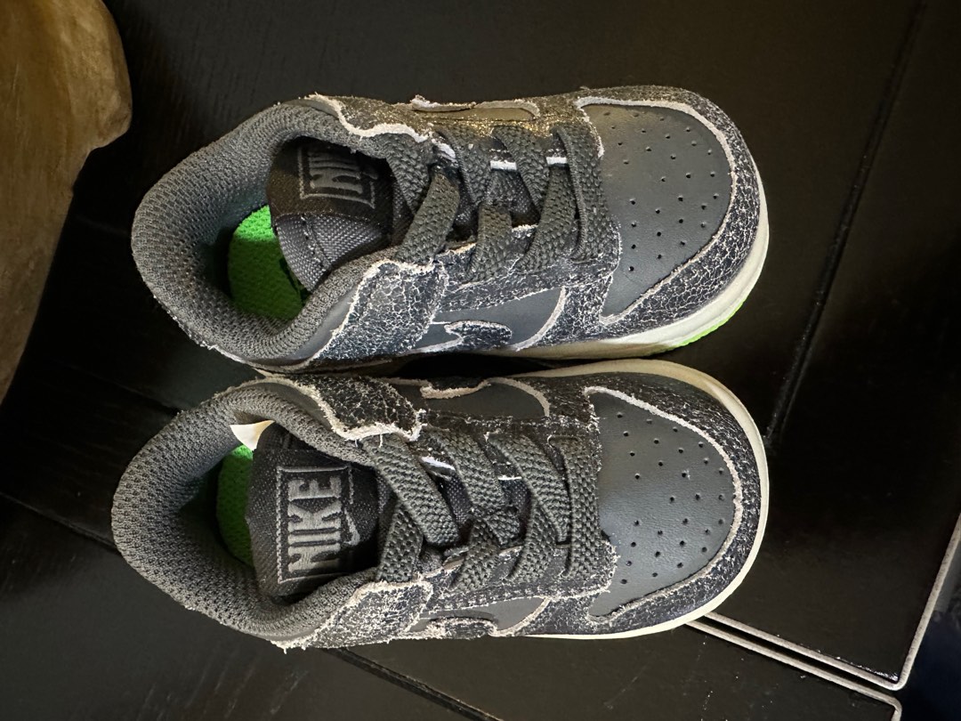Newborn best sale sneakers size