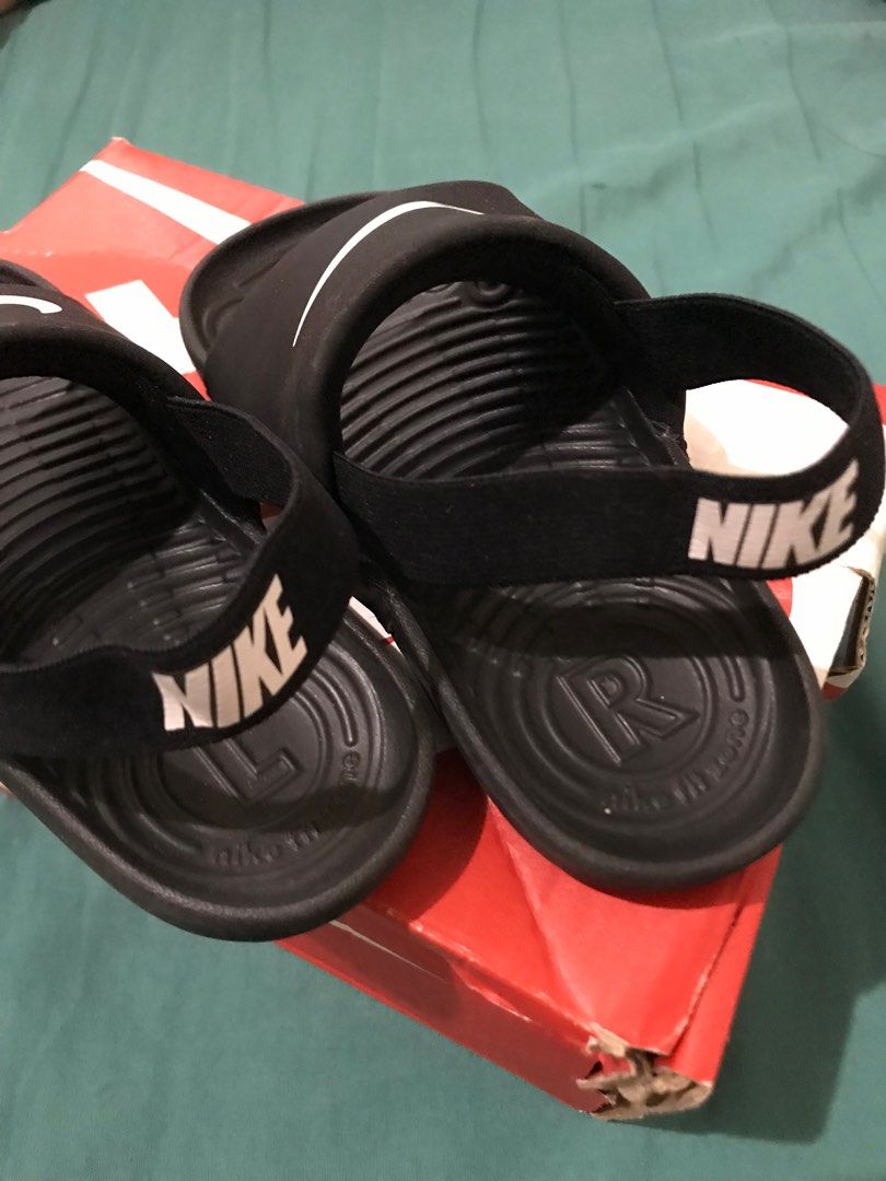 childrens nike slides