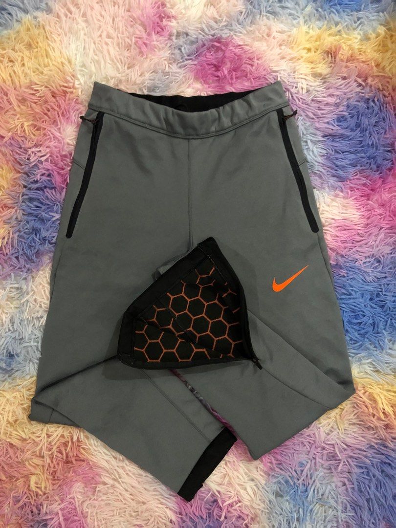 Nike therma sphere tech pack pants discount