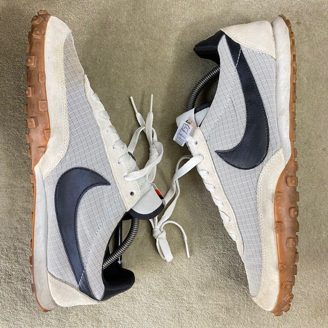 Nike waffle racer sales 17