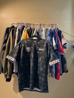 (Category: ) located in . Submitted by bfourtygarments (Listing ID 1260528902, Image 1). Description: .