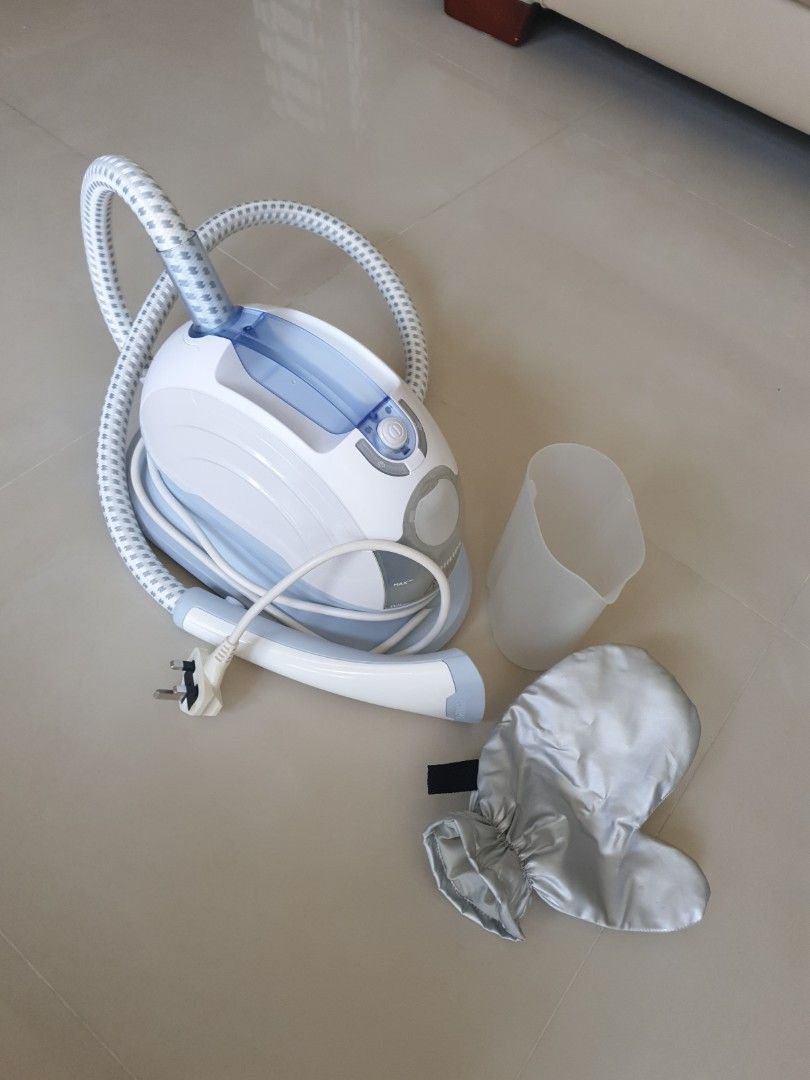 Philips Garment Steamer GC520, TV & Home Appliances, Irons & Steamers