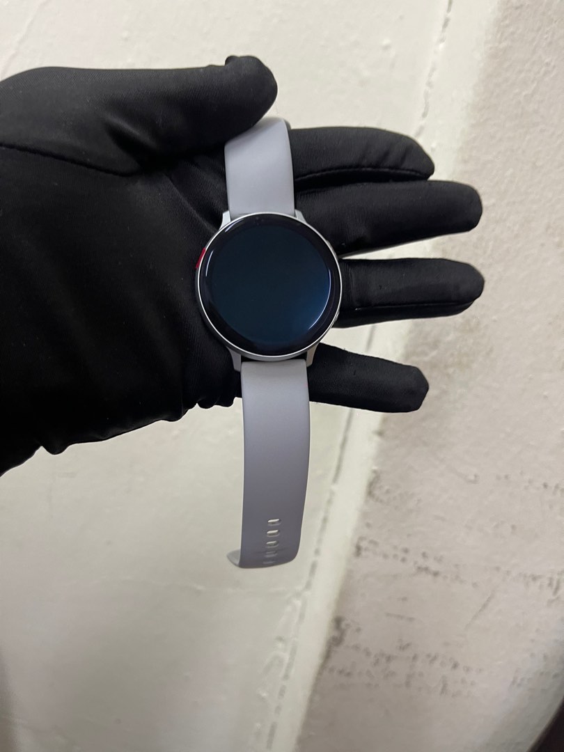 Samsung watch discount on ee