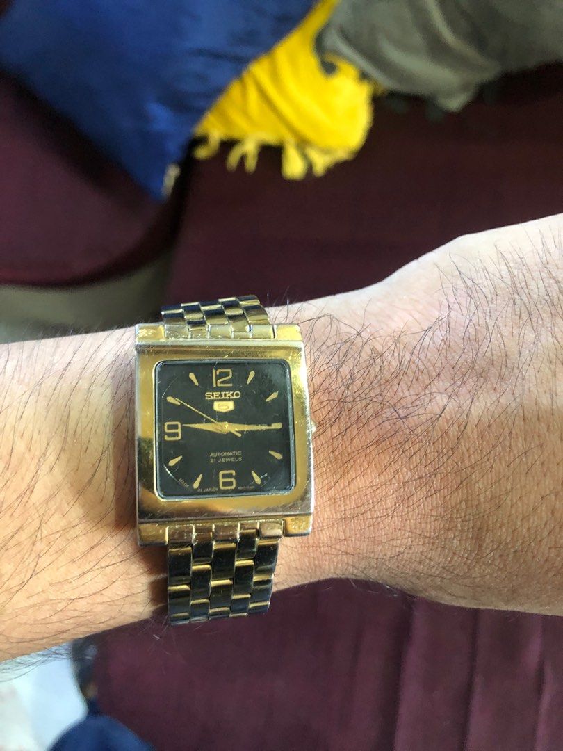 Seiko 5 Watch (Category: Men's Watches) located in Urdaneta. Submitted by timmy024 (Listing ID 1260483012, Image 1). Description: Seiko 5 4207-00J0 - well used but still in good working condition - vintage watch - price still negotiable -open for meet up and Shipping.