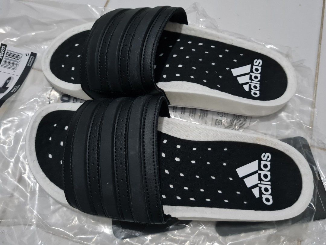Sandal adidas adilette terbaru sale