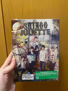 （分類：）位於 。 由 kpop2010s 提交（商品編號 1260623869，圖片 1）。簡介： 。