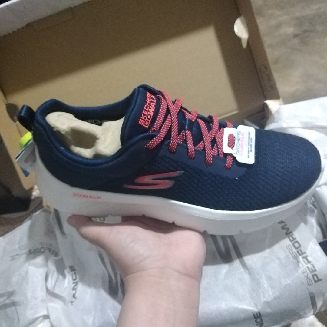 Skechers discount 60 off