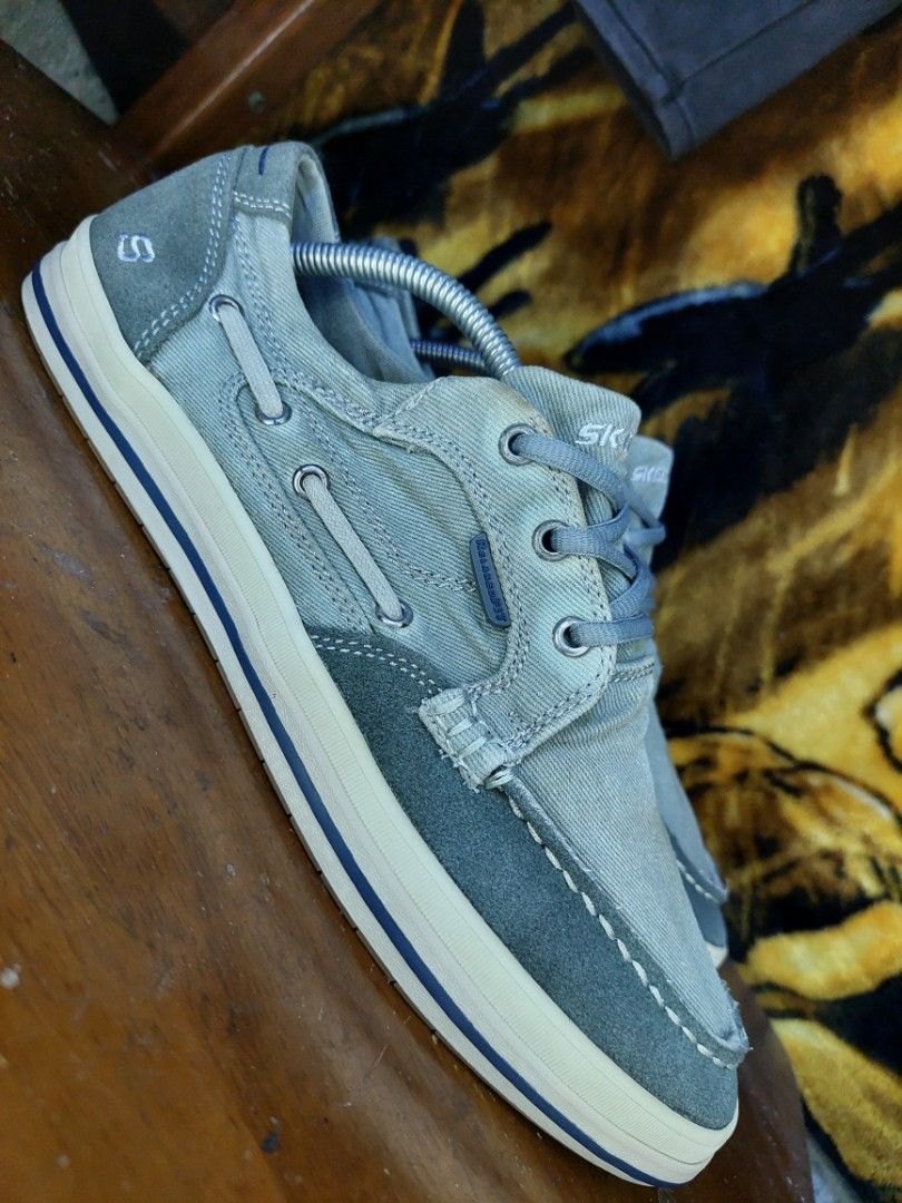 SKECHERS RELAXED FIT SIZE 11 MEN. Men s Fashion Footwear