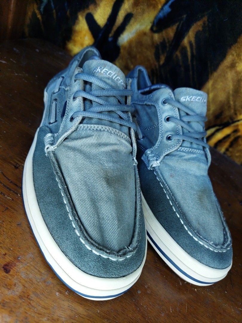 SKECHERS RELAXED FIT SIZE 11 MEN. Men s Fashion Footwear