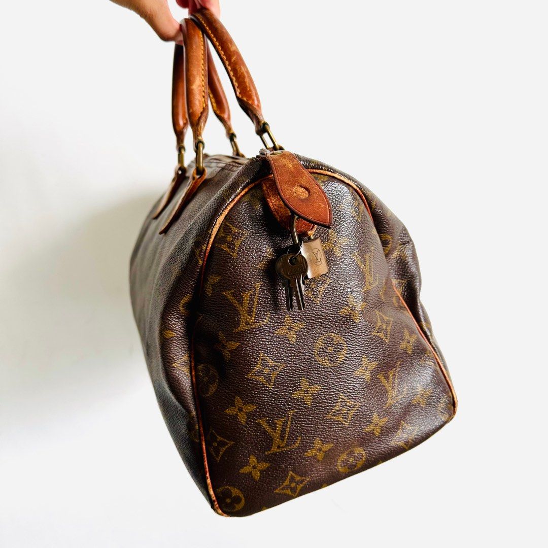 Louis Vuitton Speedy Handbag 368872