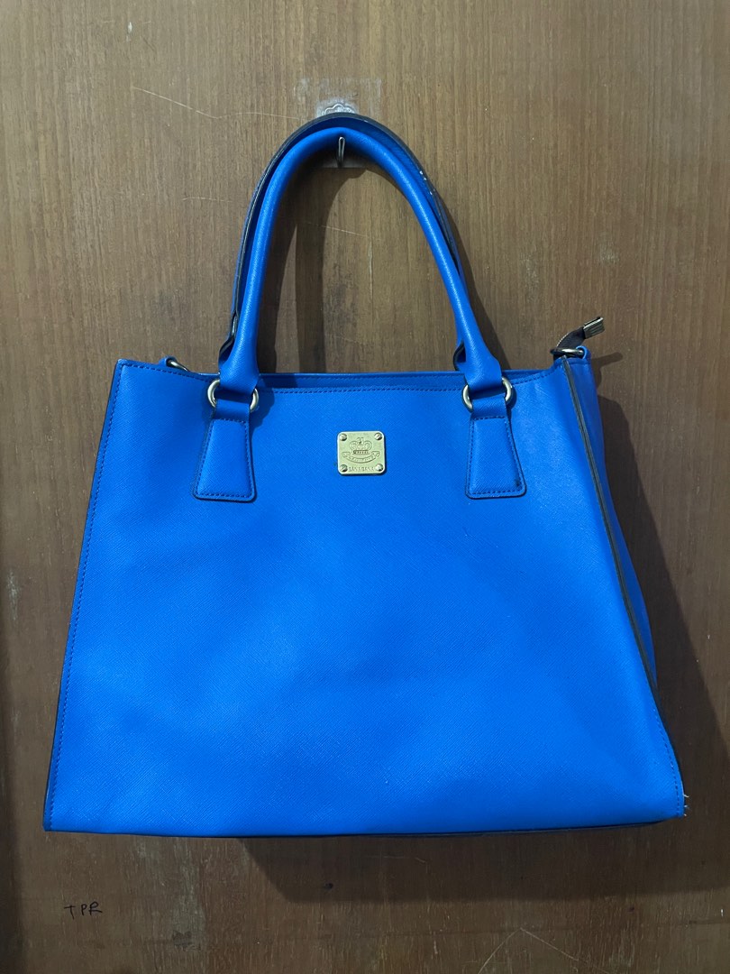 Tas bana bana kulit biru, Fesyen Wanita, Tas & Dompet di Carousell