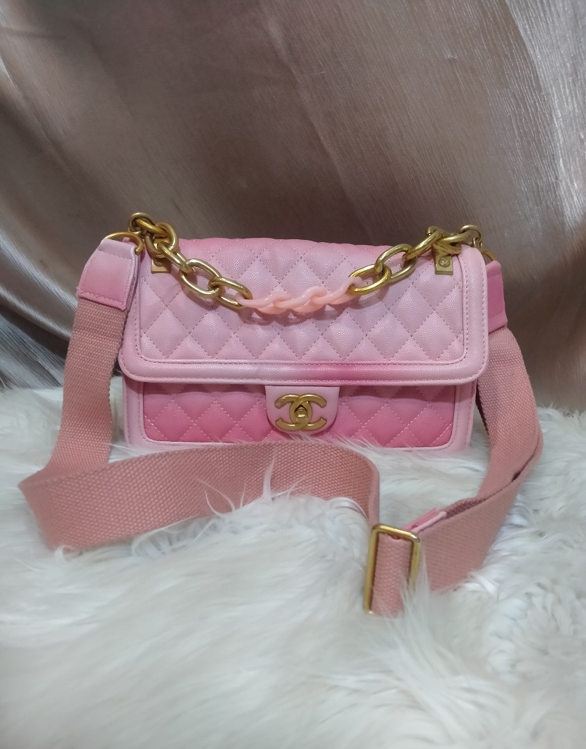 Tas Chanel Pink Seken Leather Bag Preloved, Fesyen Wanita, Tas & Dompet di  Carousell