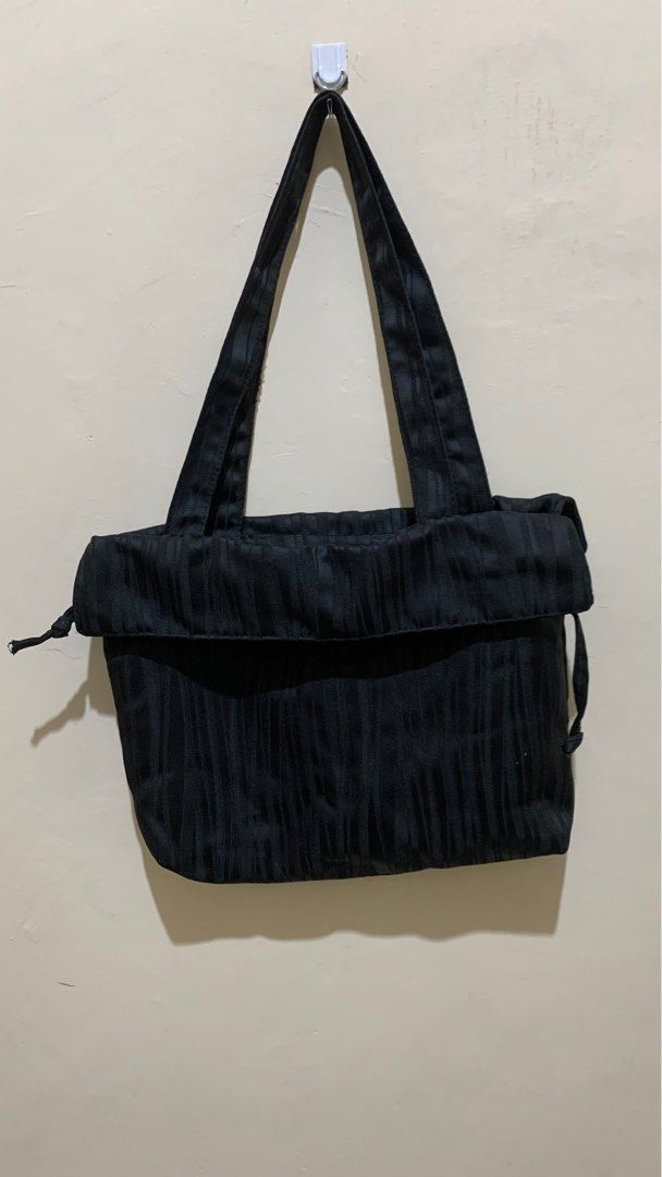 Tote bag serut deals