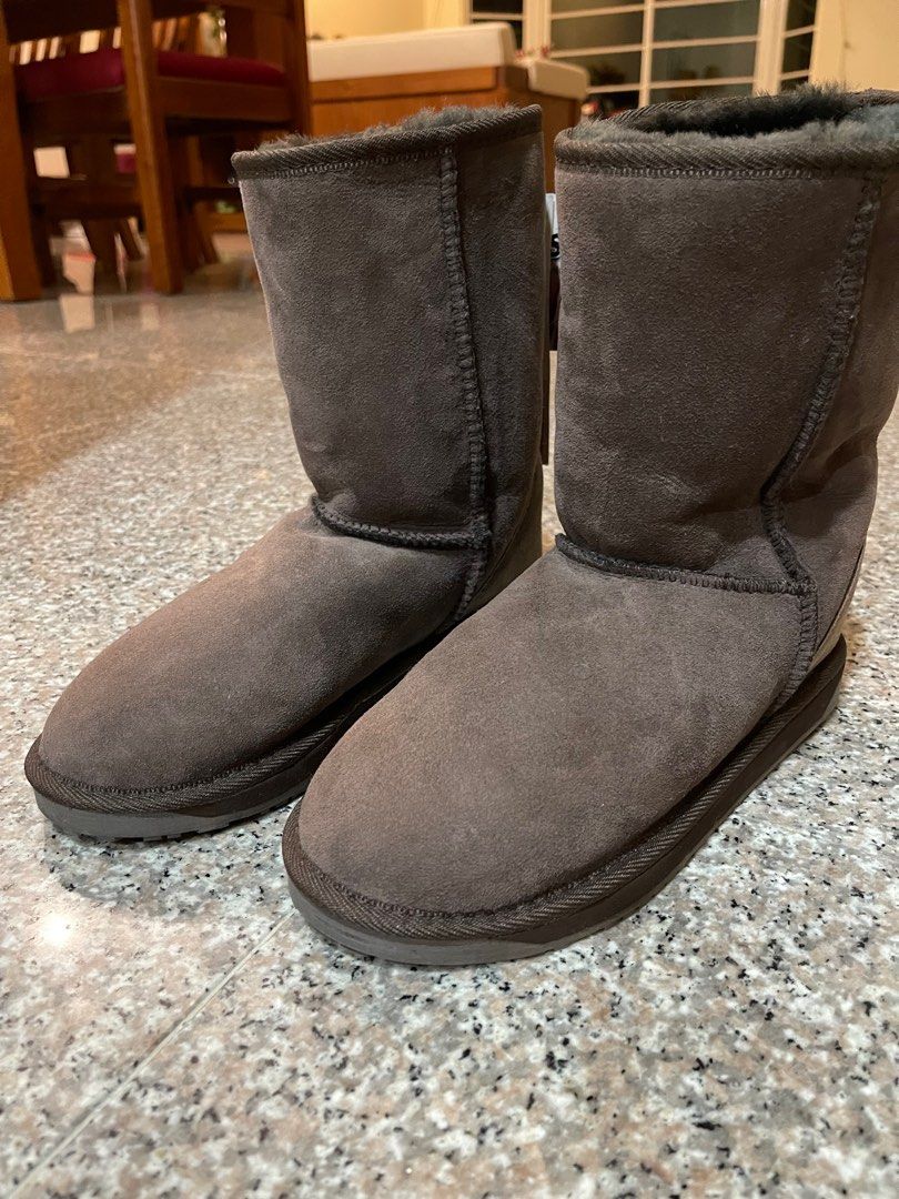 Urban deals trail ugg