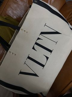 Valentino Garavani Valentino Vlogo Walk crossbody bag buy to India.India  CosmoStore