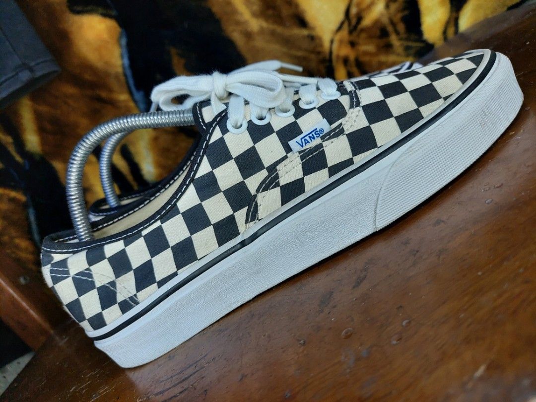 Vans authentic size 8 top