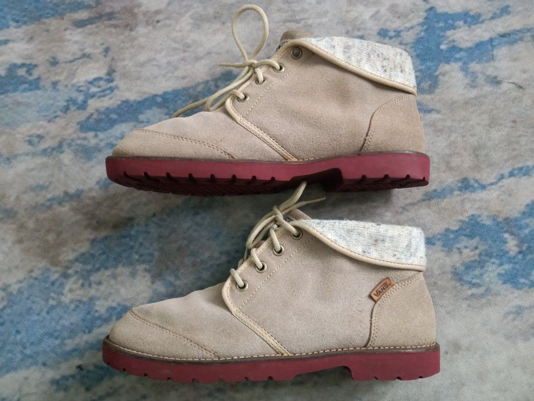 Vans desert boots hot sale