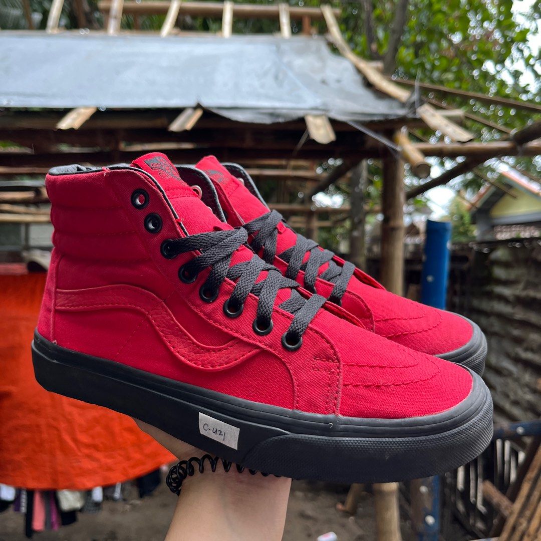 Red and black vans sk8 hi shop