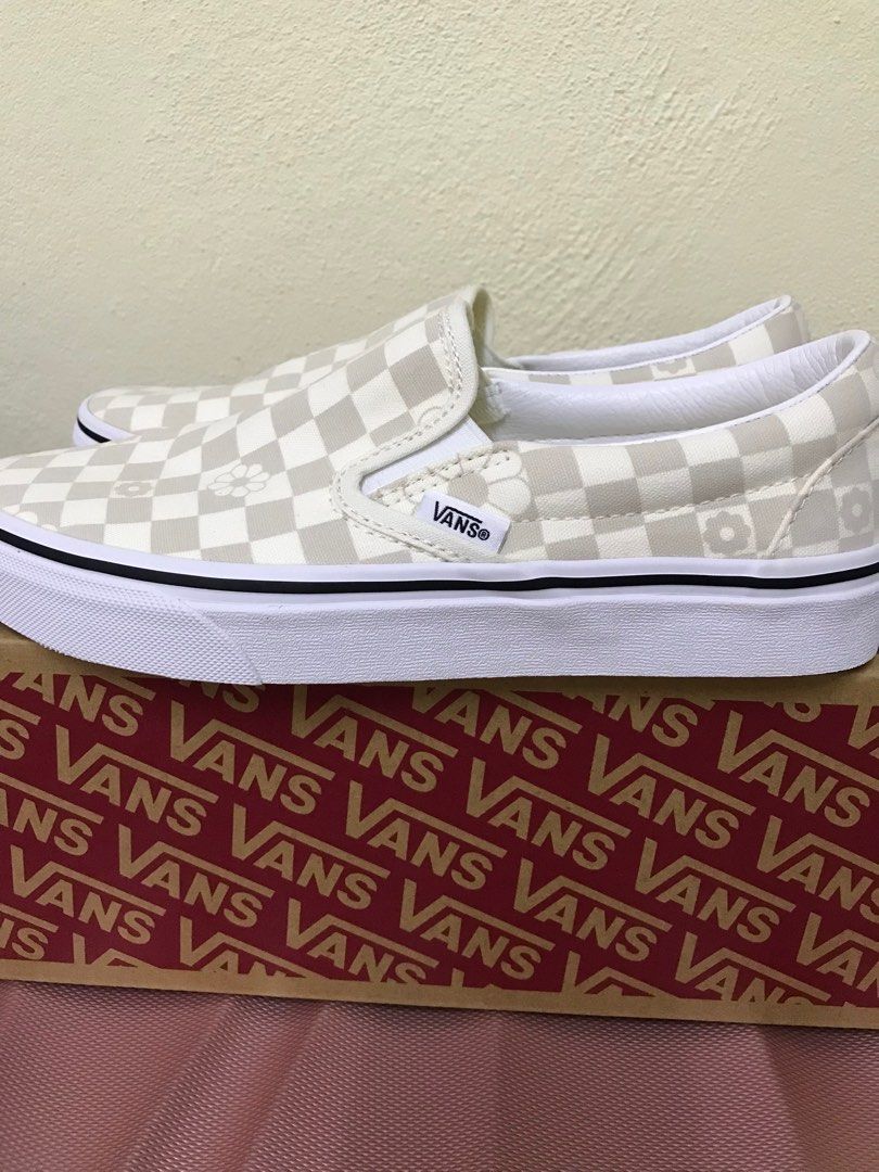 Vans Women Classic Slip On New item never wears Size UK 5.0