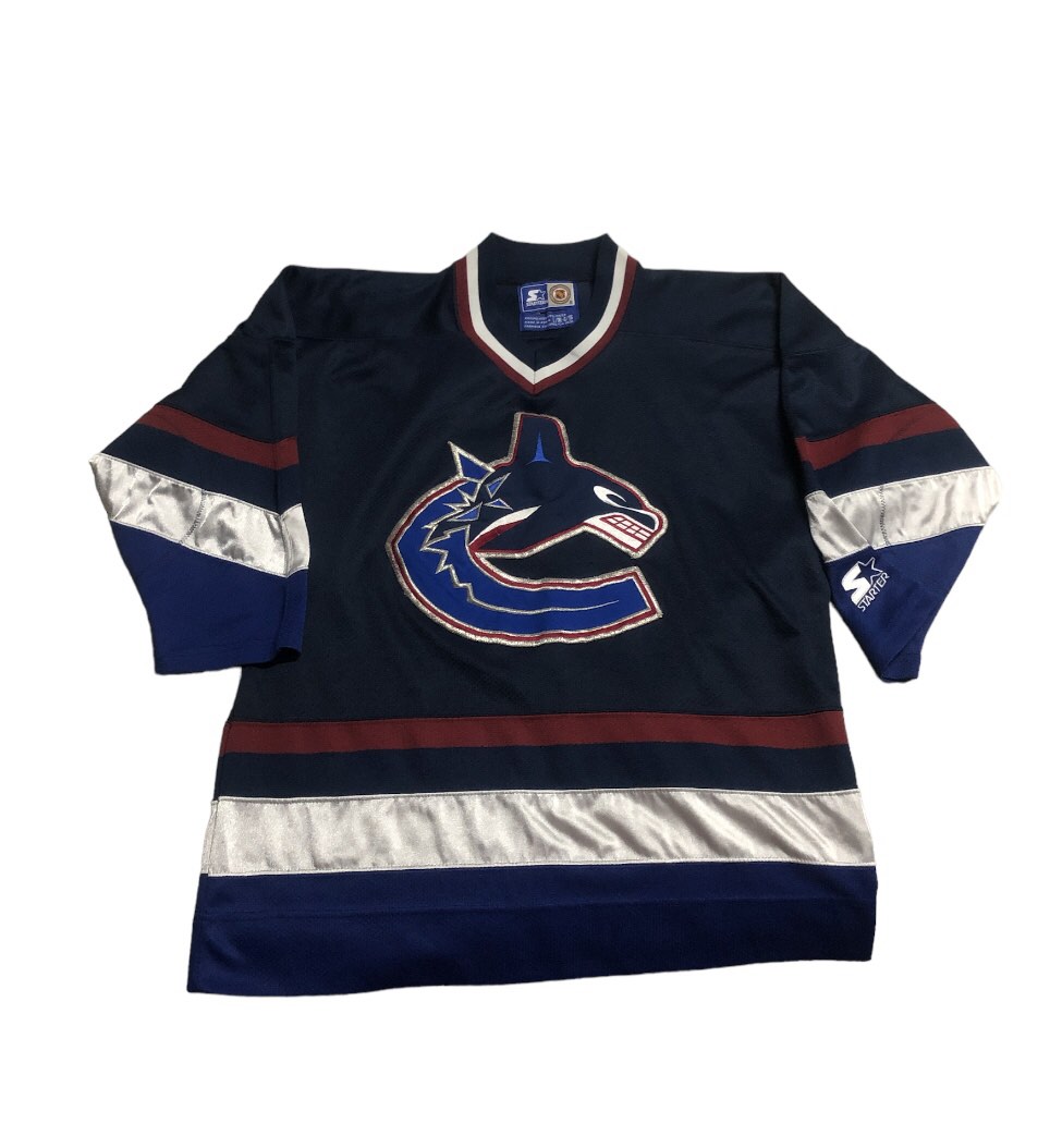Vintage discount canucks shirt