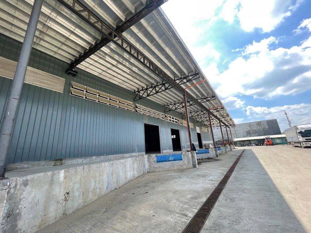 Warehouse for Lease in Bulacan (Category: Commercial) located in Makati City. Submitted by keilah.merealty (Listing ID 1260520905, Image 2). Description: Warehouse for Lease Newly built With loading bays Available size 1,000-1,500 sqm 3 years minimum lease Location: Plaridel Bulacan.