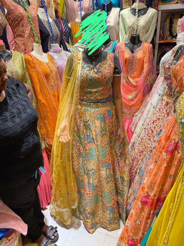 WEDDING DINNER LEHENGA
