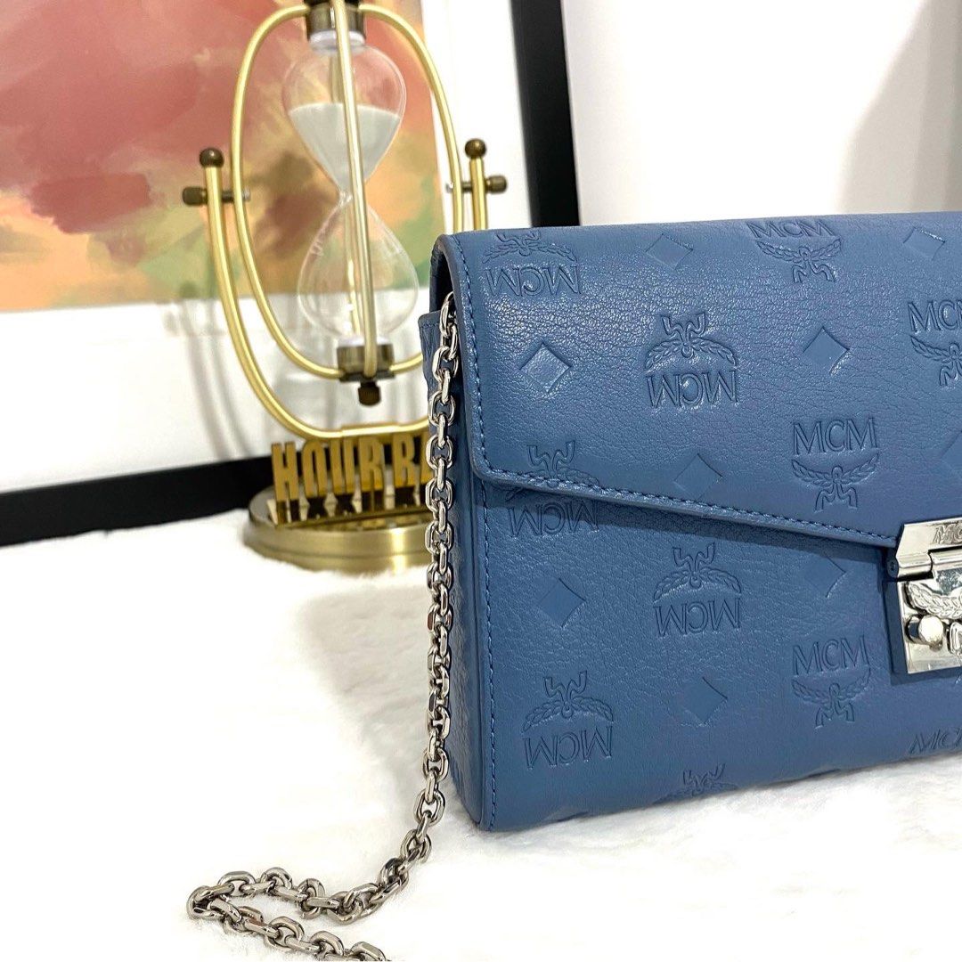 Mcm monogram 2025 medium crossbody bag