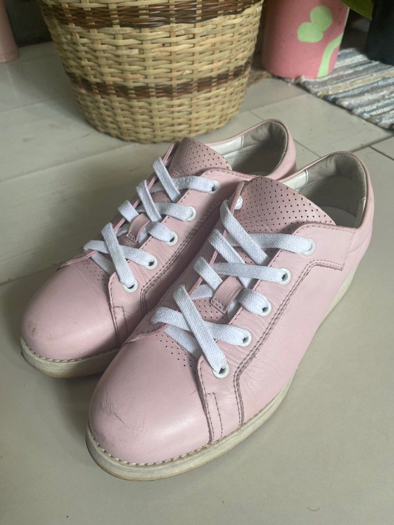 Acne kobe sales