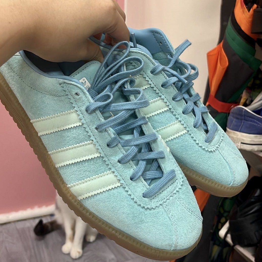 Adidas bermuda deals light green