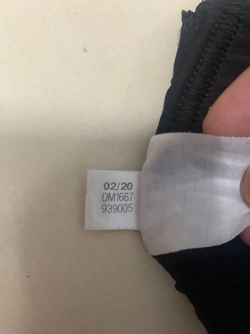Adidas dm1667 best sale