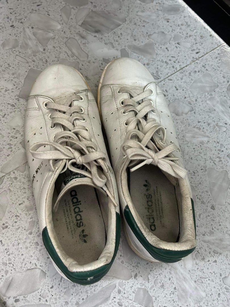 ADIDAS Stan Smiths Green [ORIGINAL] (Category: Sneakers) located in Mexico. Submitted by declutterclosetph (Listing ID 1260691979, Image 3). Description: good condition, just hasn’t been cleaned (❗️WILL CLEAN & WHITEN BEFORE SHIPMENT!) MADE IN INDIA SIZE US 9 UK 8 1/2 negotiable.