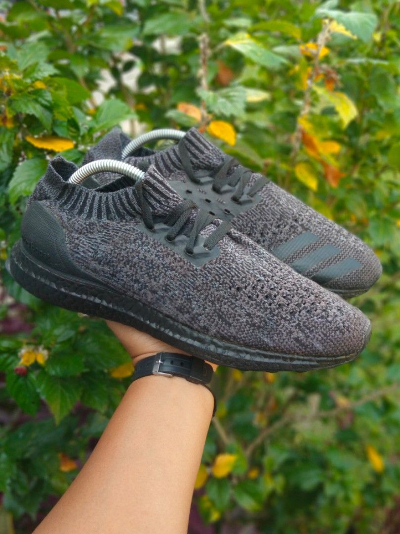 Ultraboost triple black uncaged hotsell